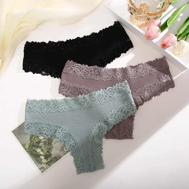 Lace Seamless Brazilian Pantie