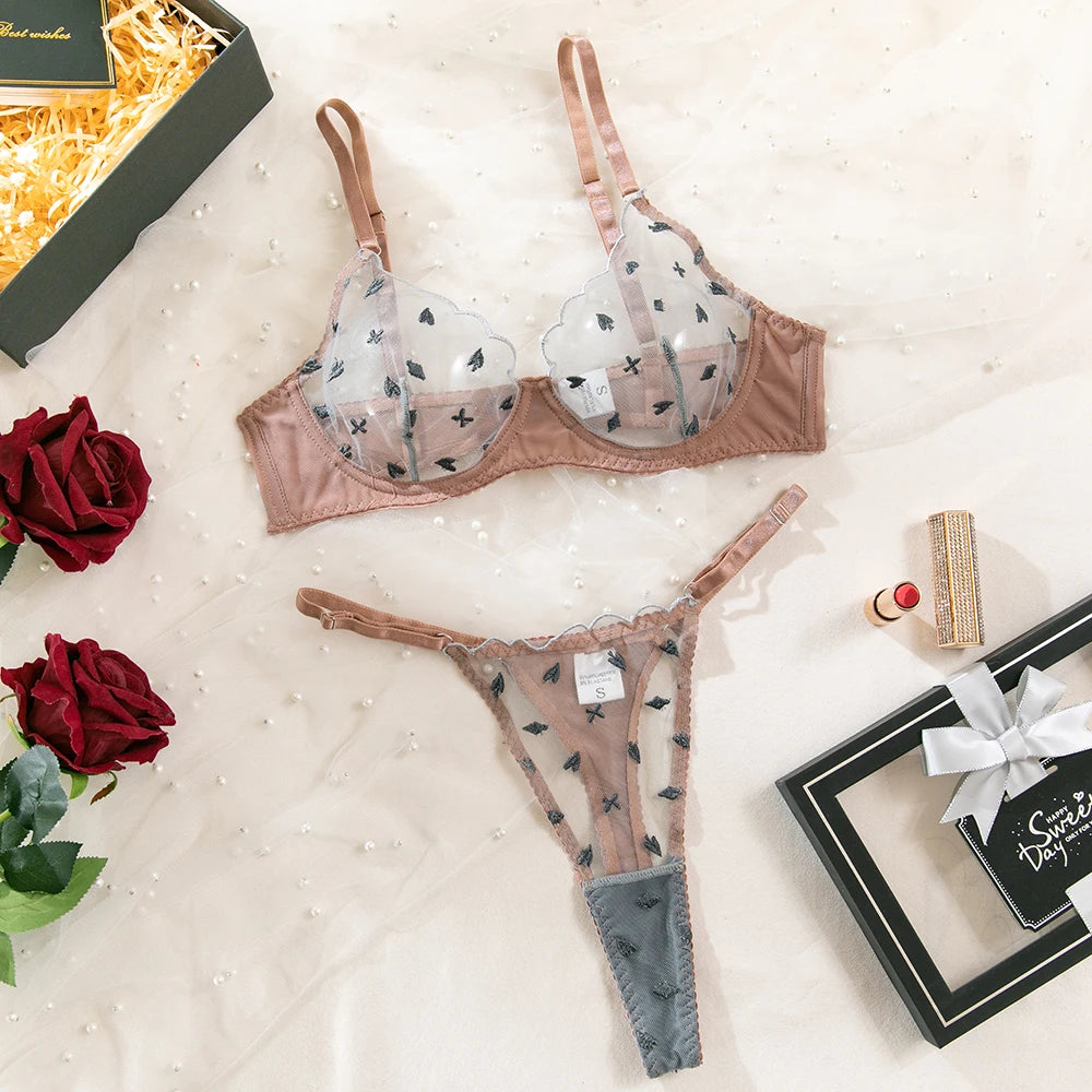 Poker Geometric Embroidery Lingerie Set